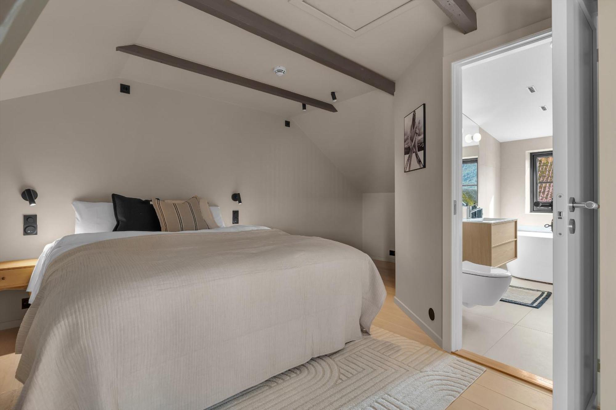 The Loft - Central Top Floor Apartment With 4 Bedrooms 特罗姆瑟 外观 照片