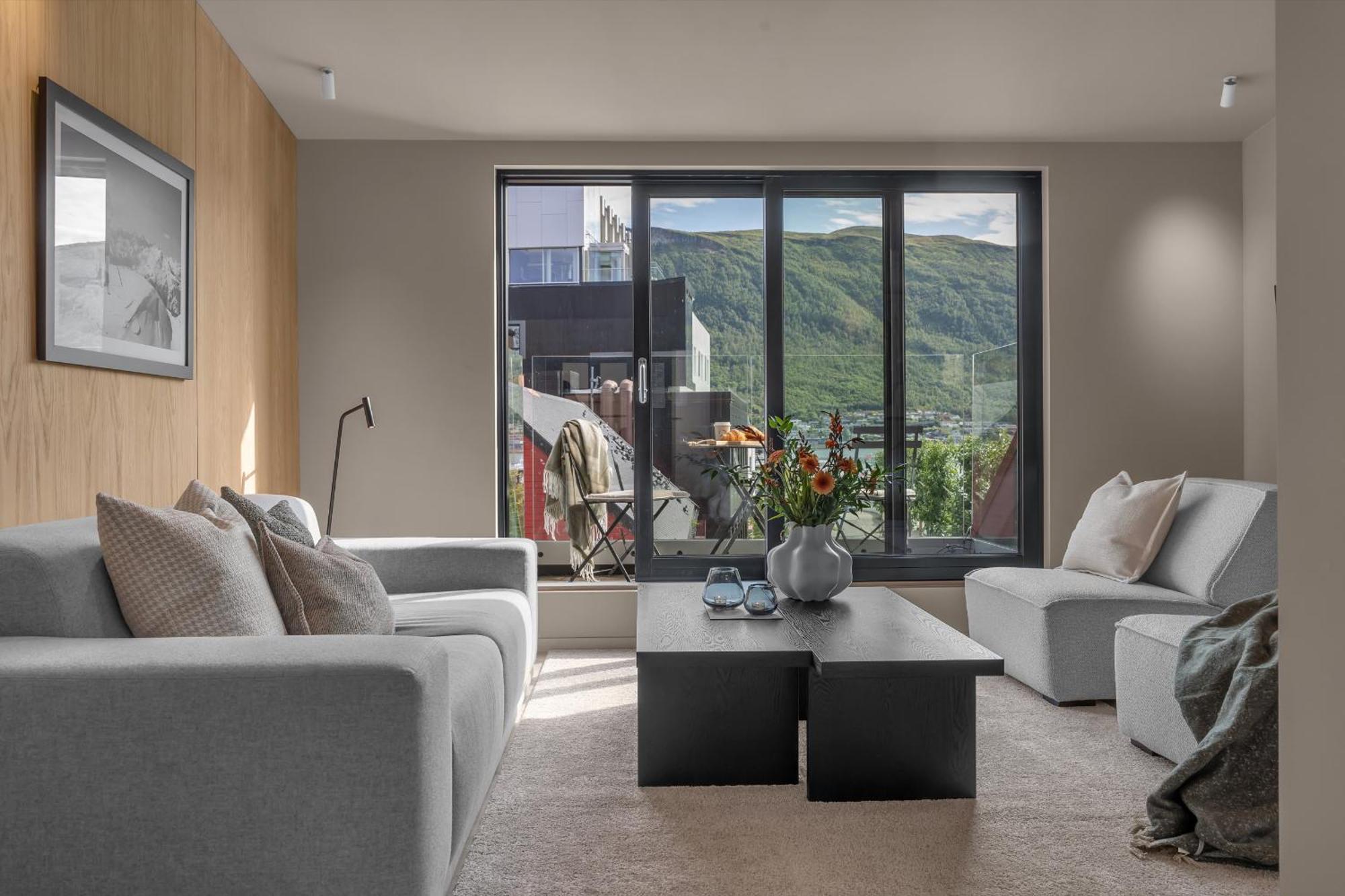 The Loft - Central Top Floor Apartment With 4 Bedrooms 特罗姆瑟 外观 照片